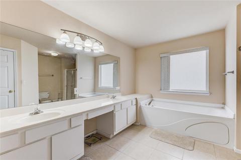 12 Eagle Spur Ct, Saint Charles, MO 63303 photo 8