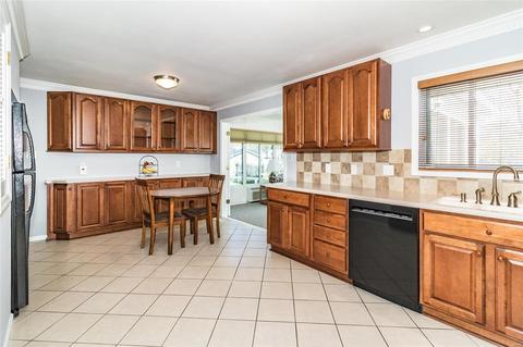325 Bellezza Dr, Ballwin, MO 63021 photo 5