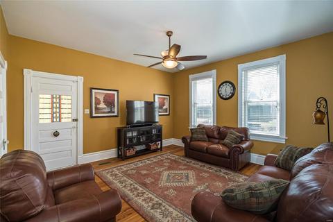 712 Washington, Saint Charles, MO 63301 photo 10