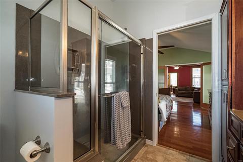 712 Washington, Saint Charles, MO 63301 photo 28
