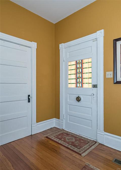 712 Washington, Saint Charles, MO 63301 photo 7
