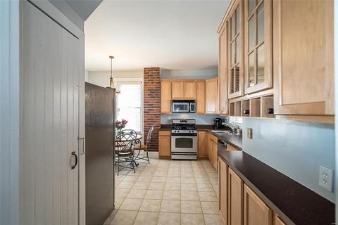 712 Washington, Saint Charles, MO 63301 photo 16