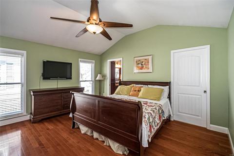 712 Washington, Saint Charles, MO 63301 photo 25