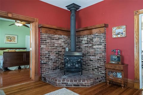 712 Washington, Saint Charles, MO 63301 photo 13