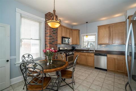 712 Washington, Saint Charles, MO 63301 photo 19