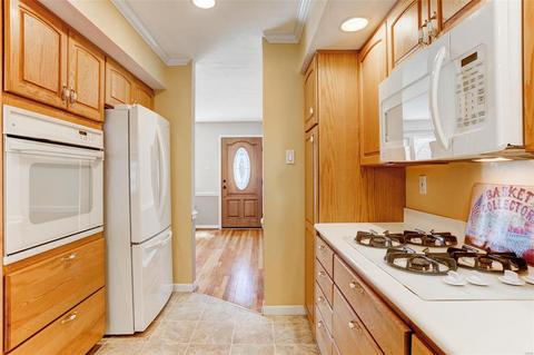 115 Ivy Ct, Ballwin, MO 63011 photo 10