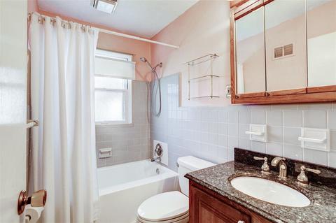 115 Ivy Ct, Ballwin, MO 63011 photo 24