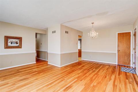 115 Ivy Ct, Ballwin, MO 63011 photo 5