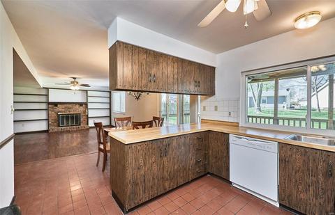 407 Woodrun Dr, Ballwin, MO 63021 photo 19