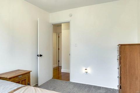 853 Forest Vlg, Ballwin, MO 63021 photo 22