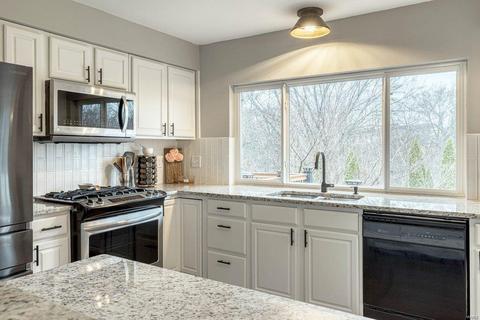 853 Forest Vlg, Ballwin, MO 63021 photo 13