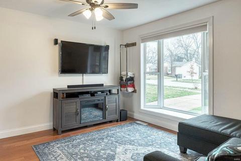 853 Forest Vlg, Ballwin, MO 63021 photo 6