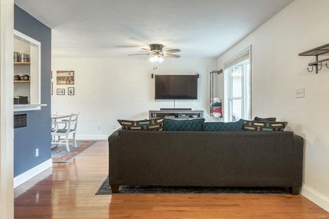 853 Forest Vlg, Ballwin, MO 63021 photo 4