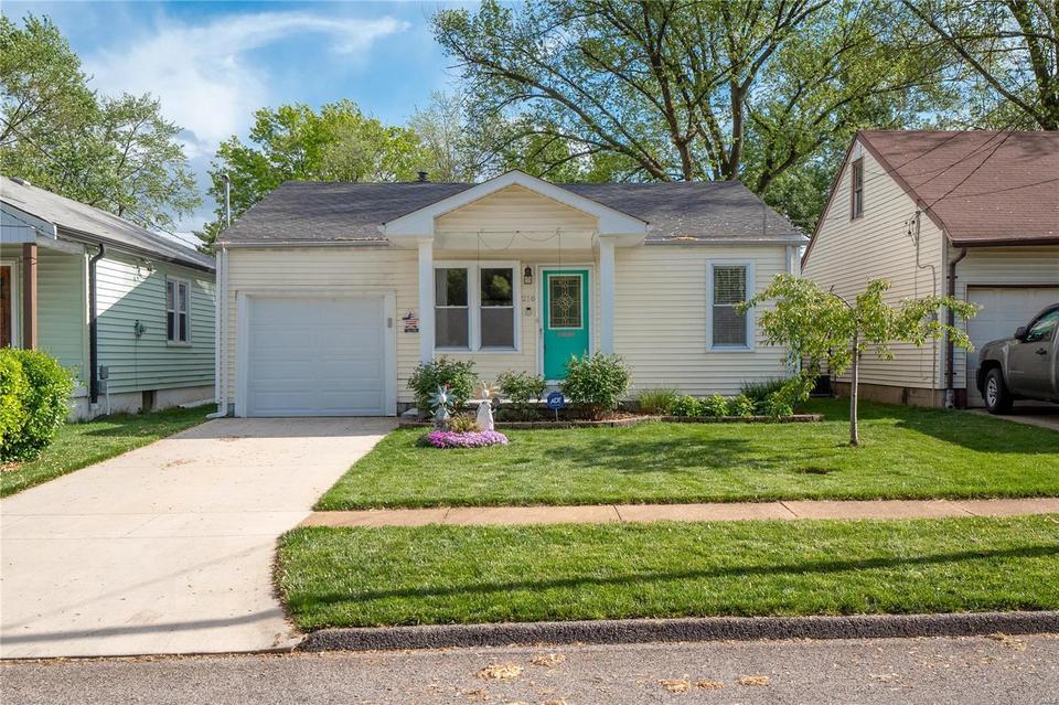 216 Monica Dr, Saint Louis, MO 63127 11 Photos MLS 21018398 Movoto