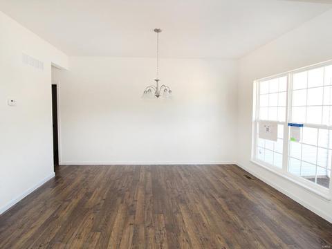 1124 Patchwork Flds, Chesterfield, MO 63005 photo 4
