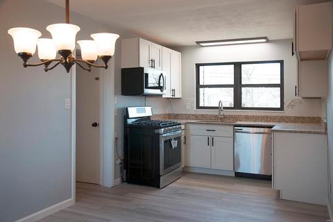 8608 Elgin Ave, Saint Louis, MO 63123 photo 2