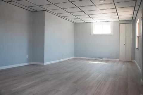 8608 Elgin Ave, Saint Louis, MO 63123 photo 5