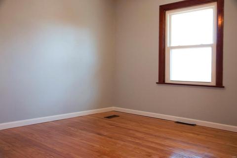 8608 Elgin Ave, Saint Louis, MO 63123 photo 10