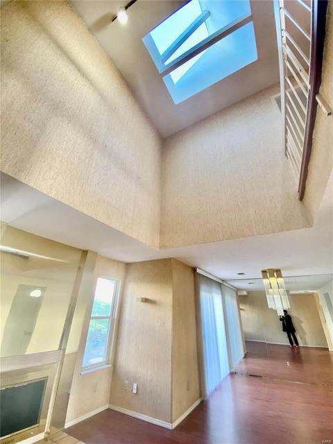 1310 Tahoe Valley Ct, Ballwin, MO 63021 photo 3