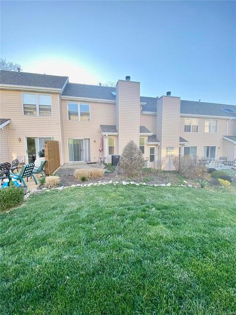 1310 Tahoe Valley Ct, Ballwin, MO 63021 photo 17