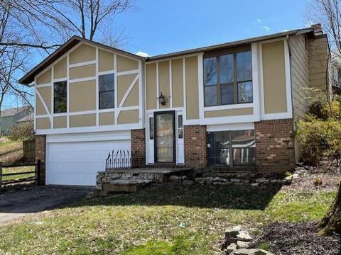 430 Woodland Hill Ct, Manchester, MO 63021 photo 1