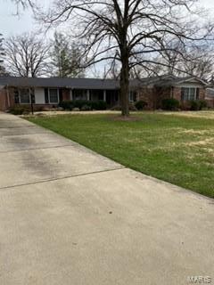 318 Willowick Dr, Ballwin, MO 63011 photo 2