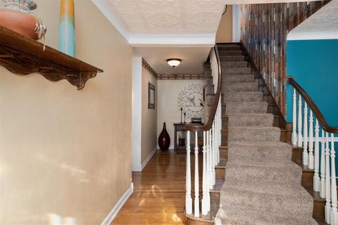 8951 Pardee Rd, Saint Louis, MO 63123 photo 4