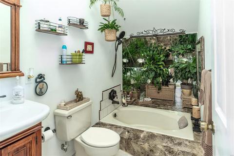 8951 Pardee Rd, Saint Louis, MO 63123 photo 33