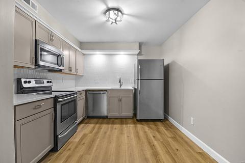 701 Ridgeside #K, Ballwin, MO 63021 photo 4