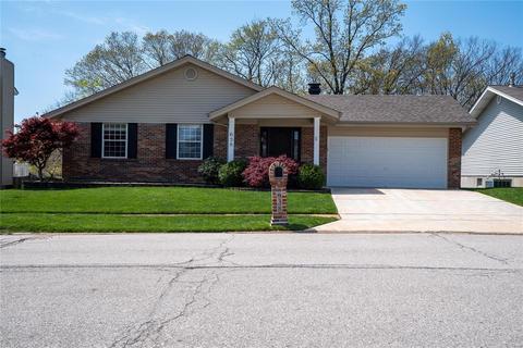 638 Showplace, Ballwin, MO 63021 photo 2