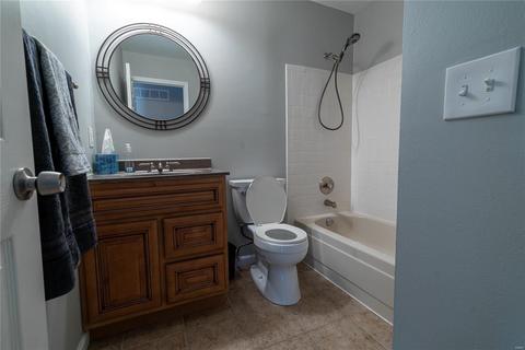 638 Showplace, Ballwin, MO 63021 photo 14