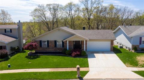 638 Showplace, Ballwin, MO 63021 photo 1