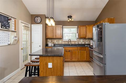 373 Westbrook Dr, O'fallon, MO 63366 photo 11