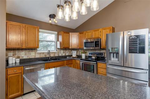 373 Westbrook Dr, O'fallon, MO 63366 photo 12