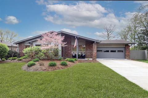 6 Nicolet Dr, Manchester, MO 63011 photo 1