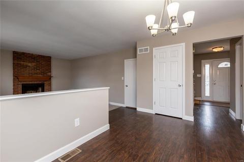 215 Jacob Ln, Ballwin, MO 63021 photo 14