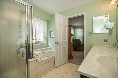 750 Strafford Rdg, Ballwin, MO 63021 photo 23