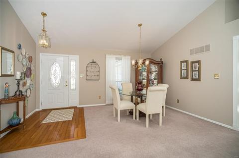 750 Strafford Rdg, Ballwin, MO 63021 photo 8
