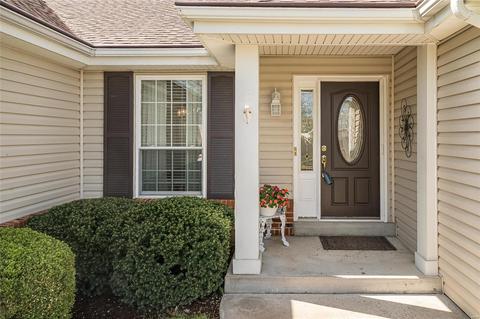 750 Strafford Rdg, Ballwin, MO 63021 photo 3