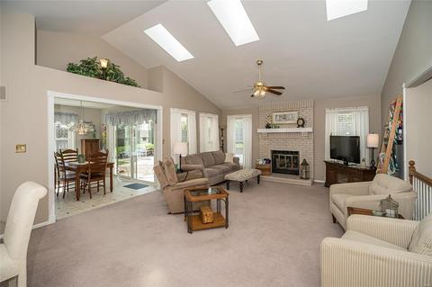 750 Strafford Rdg, Ballwin, MO 63021 photo 5