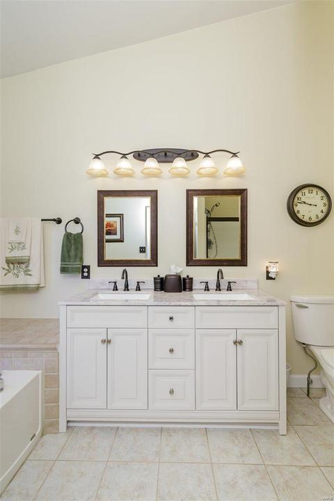 2445 Eagle Forest Dr, Saint Charles, MO 63303 photo 25