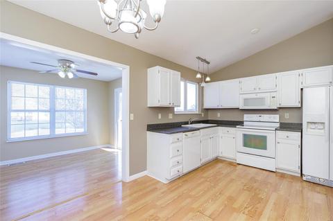 14 Jacqueline Cir, O'fallon, MO 63368 photo 7