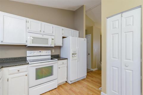 14 Jacqueline Cir, O'fallon, MO 63368 photo 9