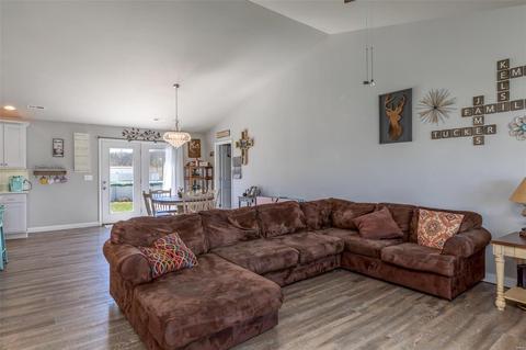 38 Harper Ln, Middlebrook, MO 63656 photo 4