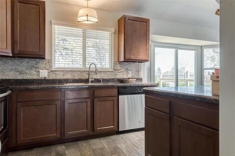 18 Aspen Pointe Dr, Saint Peters, MO 63376 photo 8