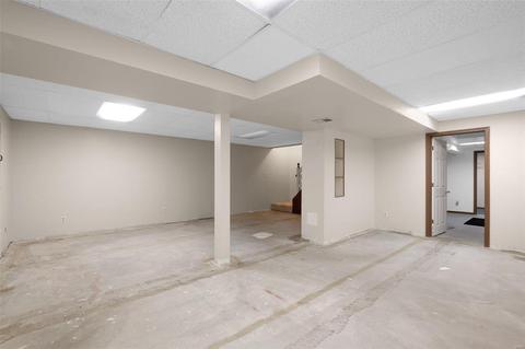 1045 Columbard Dr, Ballwin, MO 63021 photo 35