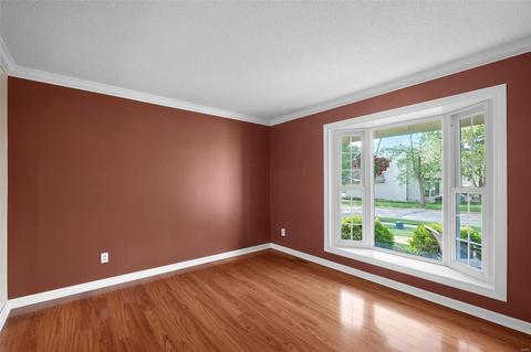 1045 Columbard Dr, Ballwin, MO 63021 photo 5