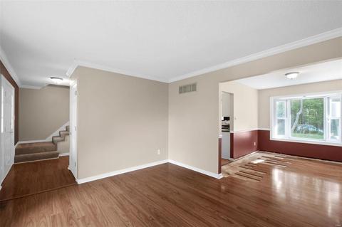 1045 Columbard Dr, Ballwin, MO 63021 photo 7