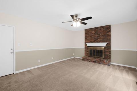 1045 Columbard Dr, Ballwin, MO 63021 photo 23