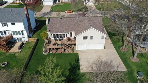 514 Fox Pointe Dr, Saint Charles, MO 63304 photo 2